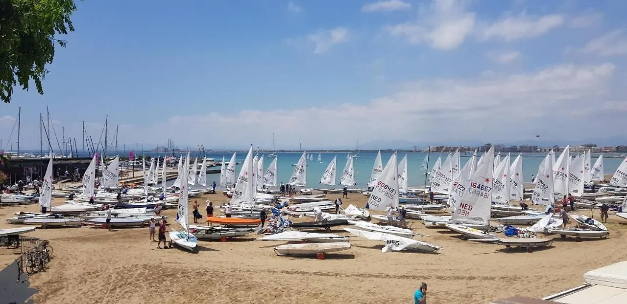 Апартаменты 1213 Sant Joan 200M Playa - Apivend Immo Росас